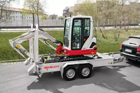 Minibagry 2026 Takeuchi TB225 (7)