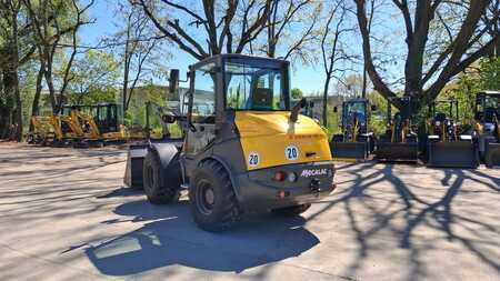 Kolové nakladače 2025 Mecalac AX850 (7)