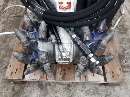 Přídavná zařízení 2025 Kemroc KR35C (2)