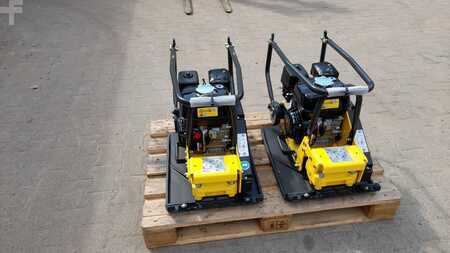 Platekomprimatorer 2023 BOMAG BVP18/45 (2)