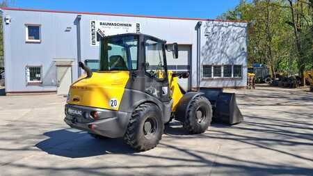 Kolové nakladače 2025 Mecalac AX850 (6)