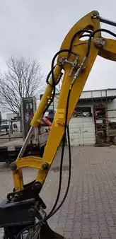 Mini excavators 2015 Komatsu PC26MR-3 K (10)