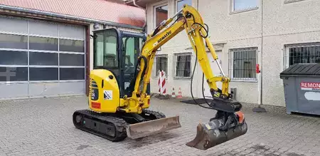 Mini excavators 2015 Komatsu PC26MR-3 K (2)