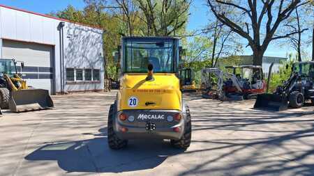 Kolové nakladače 2024 Mecalac AX850 (7)
