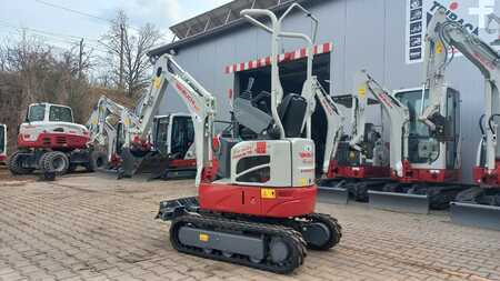 Mini kotrógép 2022 Takeuchi TB210R (2)