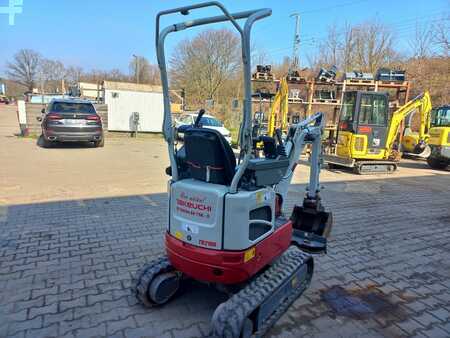 Mini kotrógép 2022 Takeuchi TB210R (9)