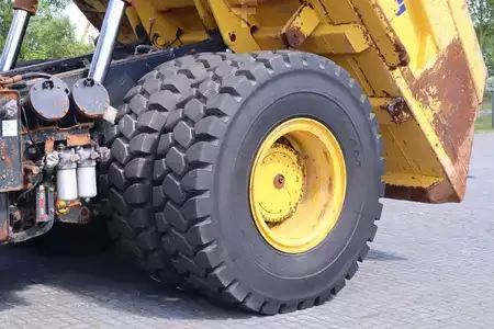 Tombereau rigide 2023 Komatsu HD405 -8E0 | 77 TON | GOOD TIRES (15)