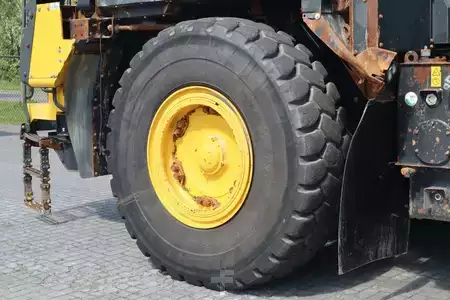 Tombereau rigide 2023 Komatsu HD405 -8E0 | 77 TON | GOOD TIRES (16)