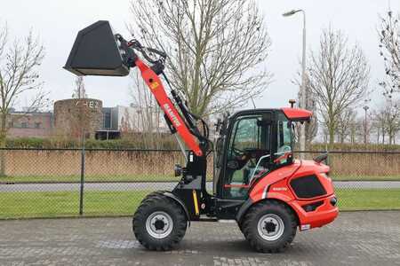 Wielladers 2023 Manitou MLA 5-50 H PREMIUM | AIRCO | BUCKET | QUICK COUPLE (1)