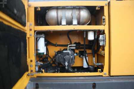 Rupsgraafmachines 2015 Volvo EC 250 EL | OILQUICK | DYNASET | TILT CABIN (15)