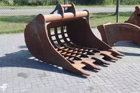 Korečková rýpadla 2017 Caterpillar 323 FL | 3D GPS | ROTOTILT | RIPPER | 3X BUCKET (10)