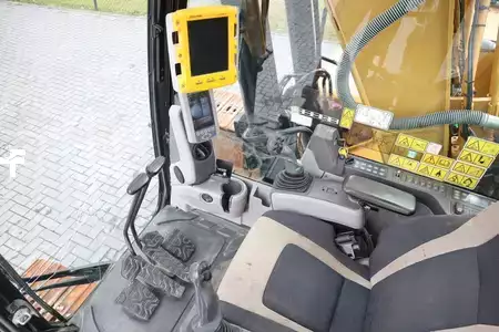 Korečková rýpadla 2017 Caterpillar 323 FL | 3D GPS | ROTOTILT | RIPPER | 3X BUCKET (19)