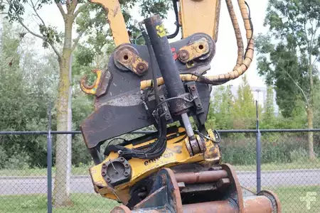 Korečková rýpadla 2017 Caterpillar 323 FL | 3D GPS | ROTOTILT | RIPPER | 3X BUCKET (8)