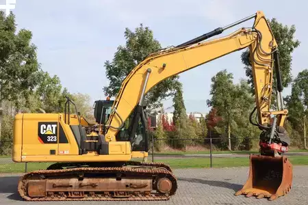 Escavadora de rastos 2018 Caterpillar 323 07A | ROTOTILT | QUICK COUPLER | BUCKET (4)