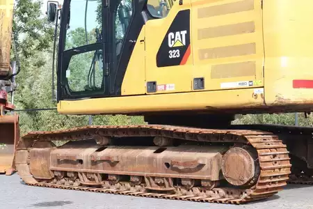 Escavadora de rastos 2018 Caterpillar 323 07A | ROTOTILT | QUICK COUPLER | BUCKET (8)
