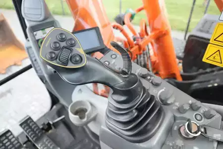 Escavadora de rastos 2018 Hitachi ZX300 LC-6 | TOOTH BUCKET | QUICK COUPLER (18)