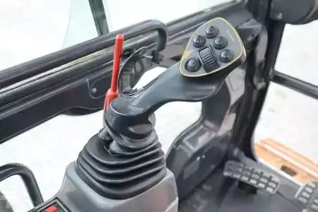 Escavadora de rastos 2018 Hitachi ZX300 LC-6 | TOOTH BUCKET | QUICK COUPLER (19)