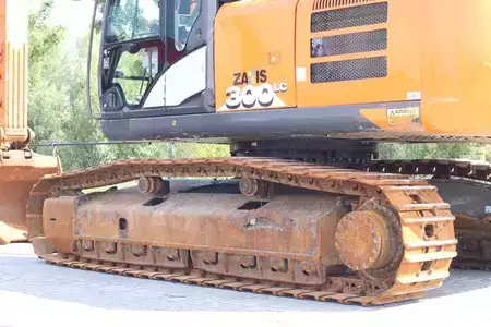 Escavadora de rastos 2018 Hitachi ZX300 LC-6 | TOOTH BUCKET | QUICK COUPLER (9)