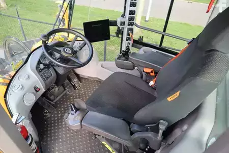 Wheel Loaders 2023 Volvo L220H | NEW TIRES L5 | CDC | BSS | QUICK COUPLER (16)