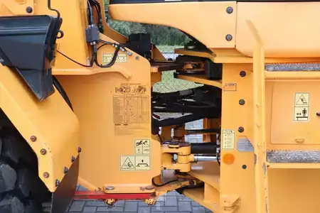 Kolové nakladače 2016 Hyundai HL940 | 2.097 HOURS! | BUCKET | QUICK COUPLER | BS (11)