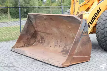 Kolové nakladače 2016 Hyundai HL940 | 2.097 HOURS! | BUCKET | QUICK COUPLER | BS (12)