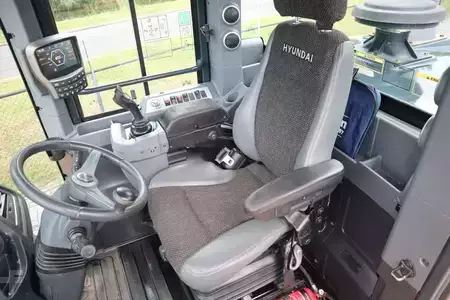 Kolové nakladače 2016 Hyundai HL940 | 2.097 HOURS! | BUCKET | QUICK COUPLER | BS (19)
