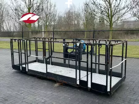 Osprzęt 2014 Manitou WORKING PLATFORM | BASKET | WERKBAK | HYDR (1)