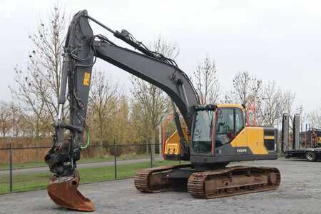 Kettenbagger 2017 Volvo EC 220 EL | ROTOTILT | QUICK COUPLER | BUCKET | AI (2)