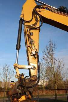 Kettenbagger 2016 Caterpillar 325 F LCR | ROTOTILT | BUCKET | GPS PREPARED (8)