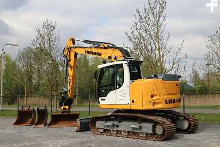 Liebherr R914 COMPACT S | ROTOTILT | 3X BUCKET | DOZERBLADE