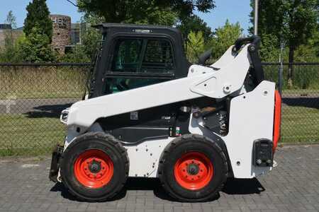 Kompaktní nakladače 2021 Bobcat S66 | HIGH FLOW | AUTO RIDE CONTROL | AIRCO (1)