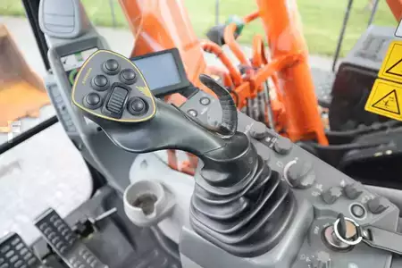 Beltegraver 2018 Hitachi ZX300 LC-6 | TOOTH BUCKET | QUICK COUPLER (18)
