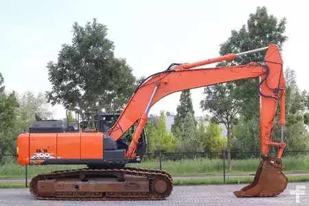 Beltegraver 2018 Hitachi ZX300 LC-6 | TOOTH BUCKET | QUICK COUPLER (4)