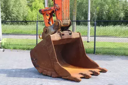 Beltegraver 2018 Hitachi ZX300 LC-6 | TOOTH BUCKET | QUICK COUPLER (8)