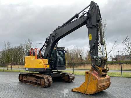 Escavadora de rastos 2016 Volvo ECR 235 EL | OILQUICK | BUCKET | AIRCO (5)