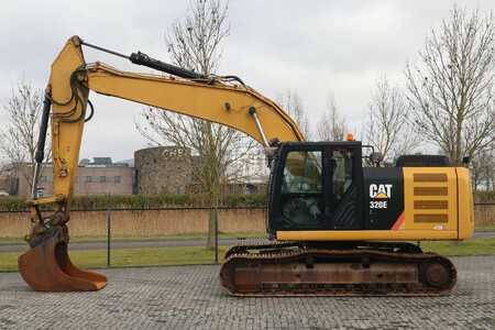 Beltegraver 2015 Caterpillar 320 EL | BUCKET | QUICK COUPLER (1)