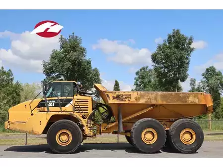 Artikulerte dumpere 2007 Caterpillar 740 | CENTRAL LUBE | AIRCO (1)