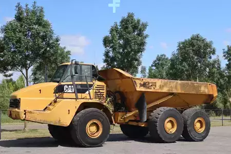Artikulerte dumpere 2007 Caterpillar 740 | CENTRAL LUBE | AIRCO (2)