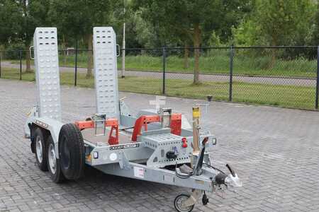 Pozostałe 2024 Brian James DIGGER PLANT 2700 KG | TANDEM AXLE | MACHINE TRANS (13)