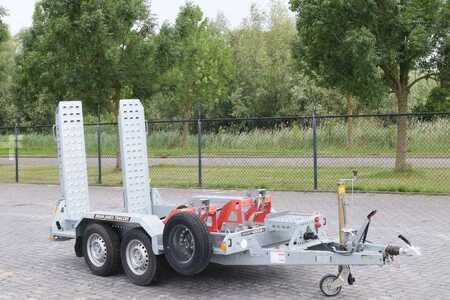 Pozostałe 2024 Brian James DIGGER PLANT 2700 KG | TANDEM AXLE | MACHINE TRANS (5)