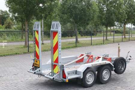 Pozostałe 2024 Brian James DIGGER PLANT 2700 KG | TANDEM AXLE | MACHINE TRANS (6)