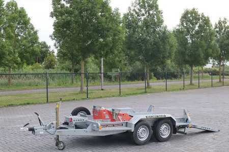 Pozostałe 2024 Brian James DIGGER PLANT 2700 KG | TANDEM AXLE | MACHINE TRANS (8)