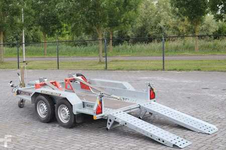 Pozostałe 2024 Brian James DIGGER PLANT 2700 KG | TANDEM AXLE | MACHINE TRANS (9)