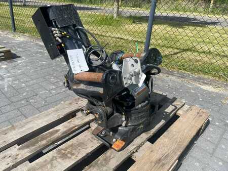 Attachments 2022 Steelwrist X06 S40 | TILT ROTATOR | VLS | FPL | RF (1)