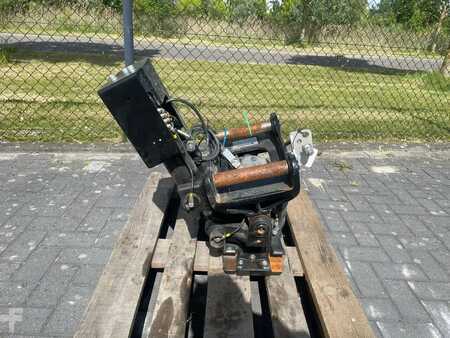 Attachments 2022 Steelwrist X06 S40 | TILT ROTATOR | VLS | FPL | RF (11)