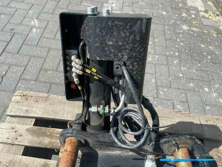 Attachments 2022 Steelwrist X06 S40 | TILT ROTATOR | VLS | FPL | RF (8)