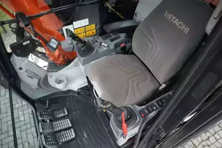 Pelles sur chenilles 2018 Hitachi ZX225 US LC-6 | ROTOTILT | BUCKET | GOOD CONDITION (17)