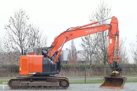 Pelles sur chenilles 2018 Hitachi ZX225 US LC-6 | ROTOTILT | BUCKET | GOOD CONDITION (4)
