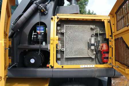 Korečková rýpadla 2011 Volvo EW160 C | QUICK COUPLER | ELEVATING CABIN | UMSCHL (14)
