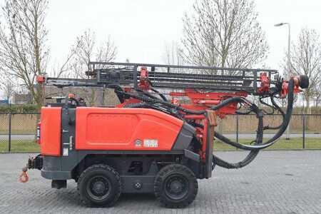 Rotary Drilling Rig 2021 Sandvik COMMANDO DC 300 RI S5 | ONLY 470 DRILLING HOURS (7)